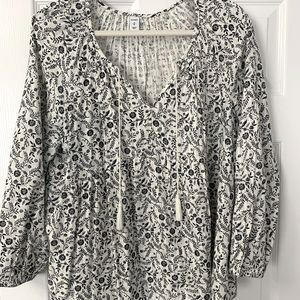 Old Navy Women’s top